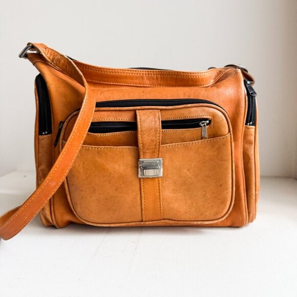 Vintage 70s Natural Leather Camera Bag - Picture 1 of 8